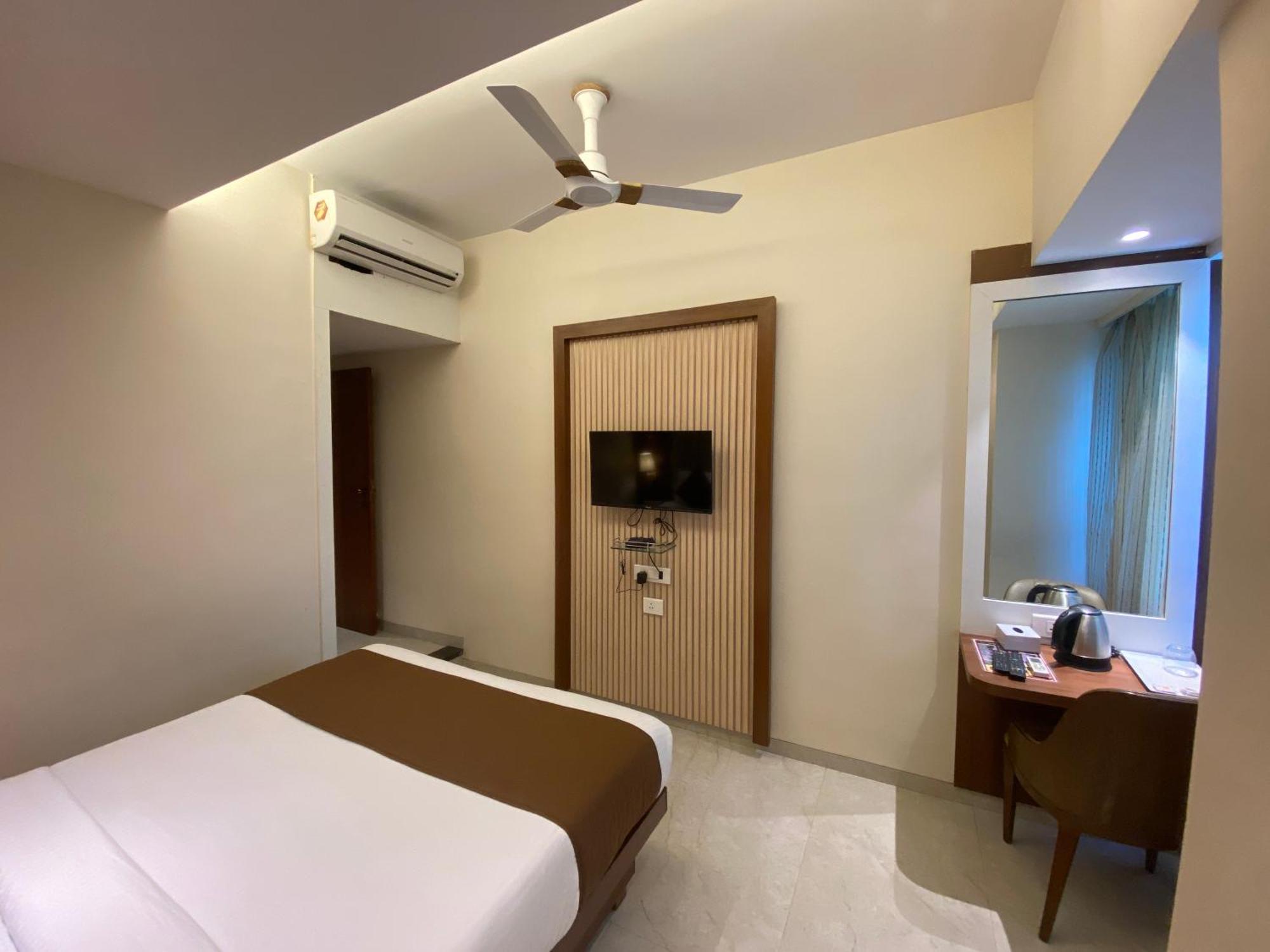 Hotel Czar Inn - Vashi Navi Mumbai Dış mekan fotoğraf