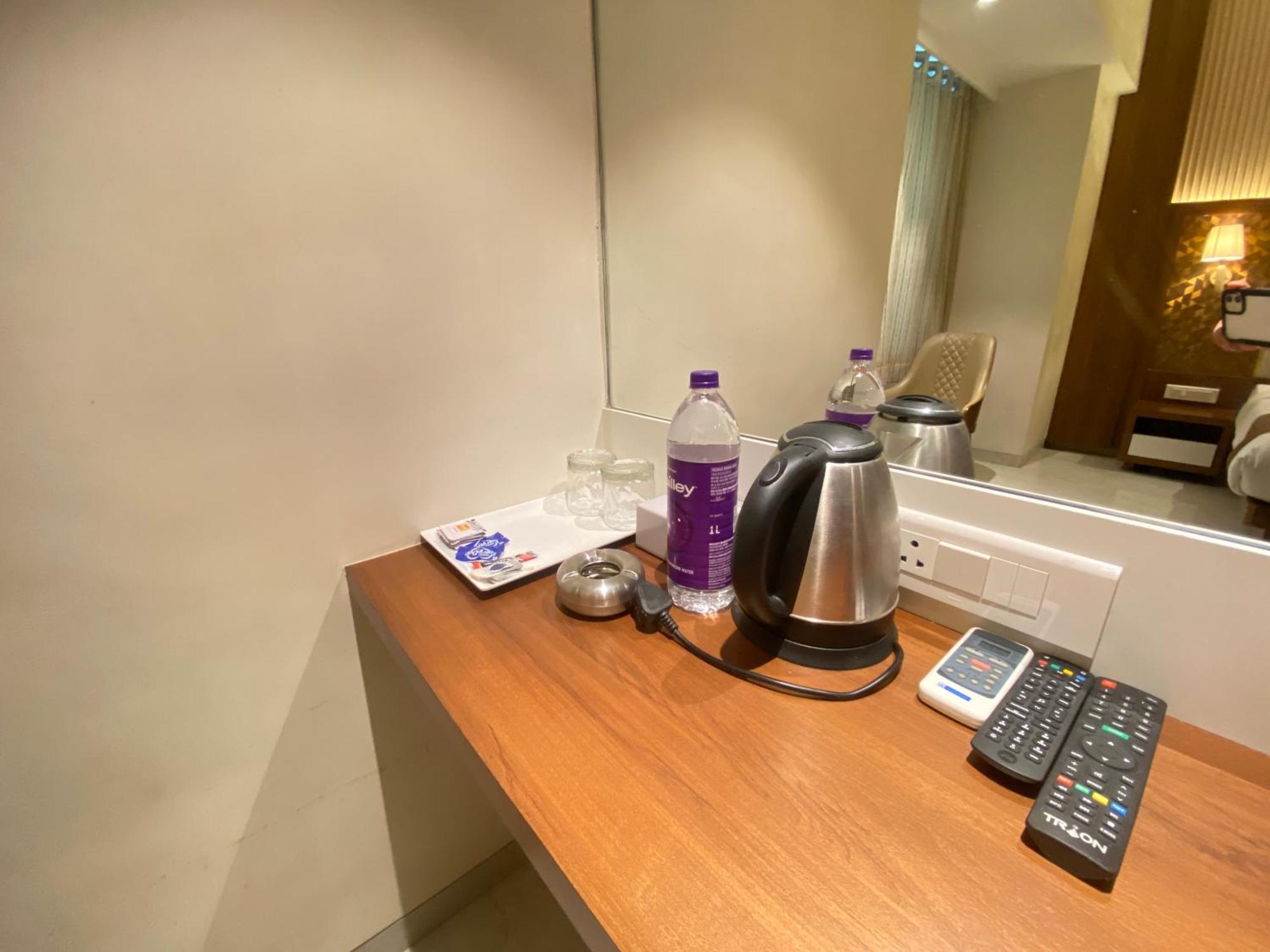 Hotel Czar Inn - Vashi Navi Mumbai Dış mekan fotoğraf