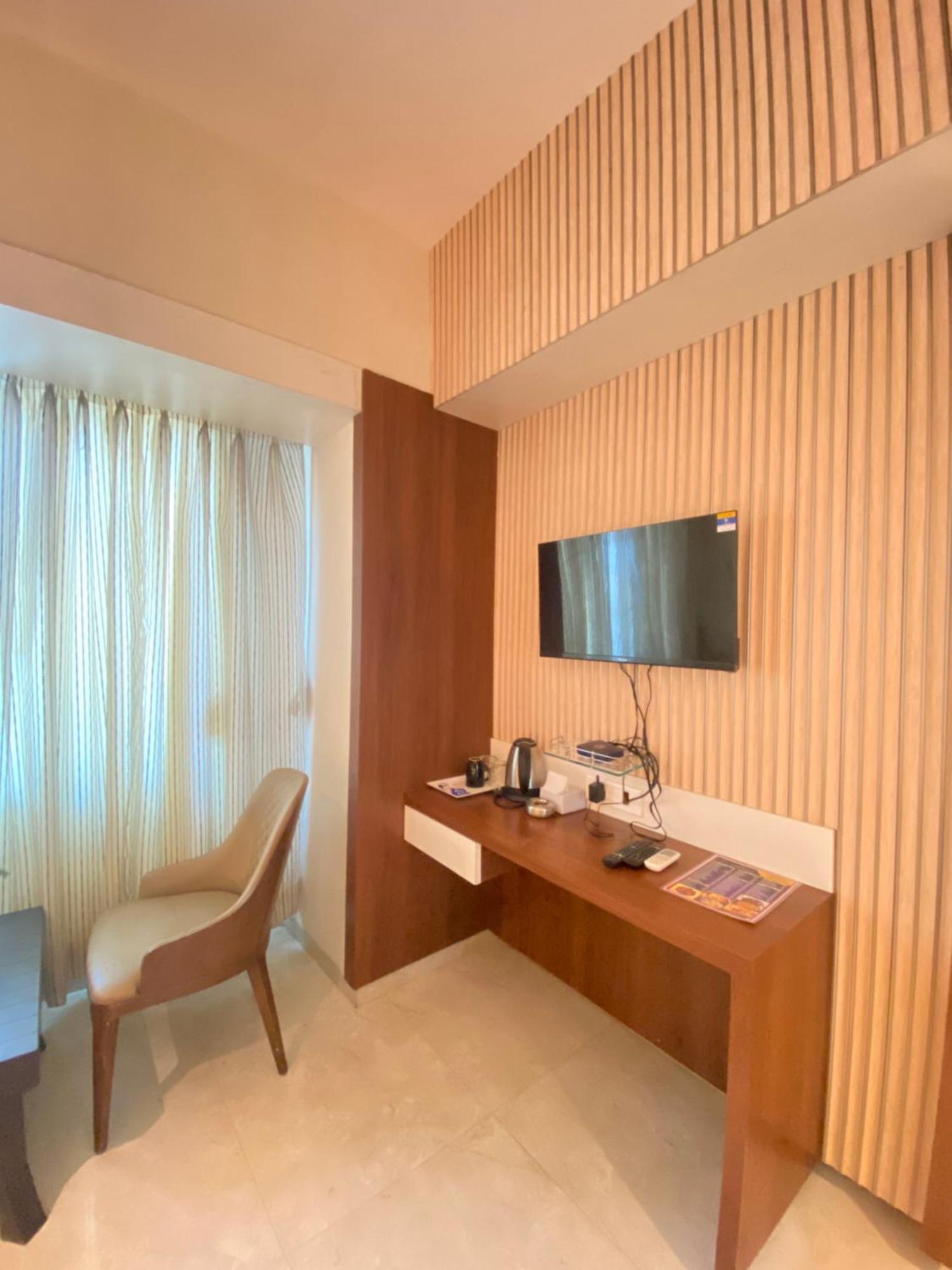 Hotel Czar Inn - Vashi Navi Mumbai Dış mekan fotoğraf